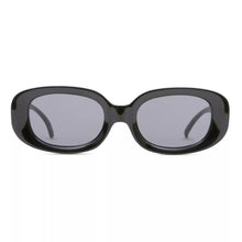 Carica l&#39;immagine nel visualizzatore di Gallery, Showstopper Sunglasses
