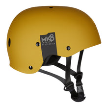Carica l&#39;immagine nel visualizzatore di Gallery, MK8 Helmet
