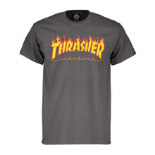 Carica l&#39;immagine nel visualizzatore di Gallery, Thrasher Flame T-Shirt
