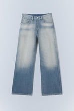 Carica l&#39;immagine nel visualizzatore di Gallery, LOOSER REGULAR WAIST LOOSE STRAIGHT JEANS
